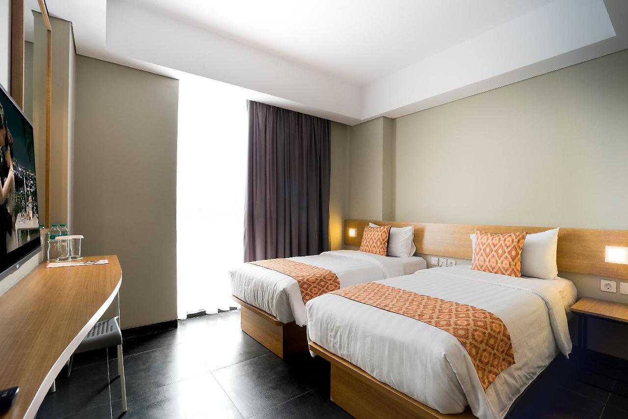 Maple Hotel Grogol Jakarta Exteriér fotografie