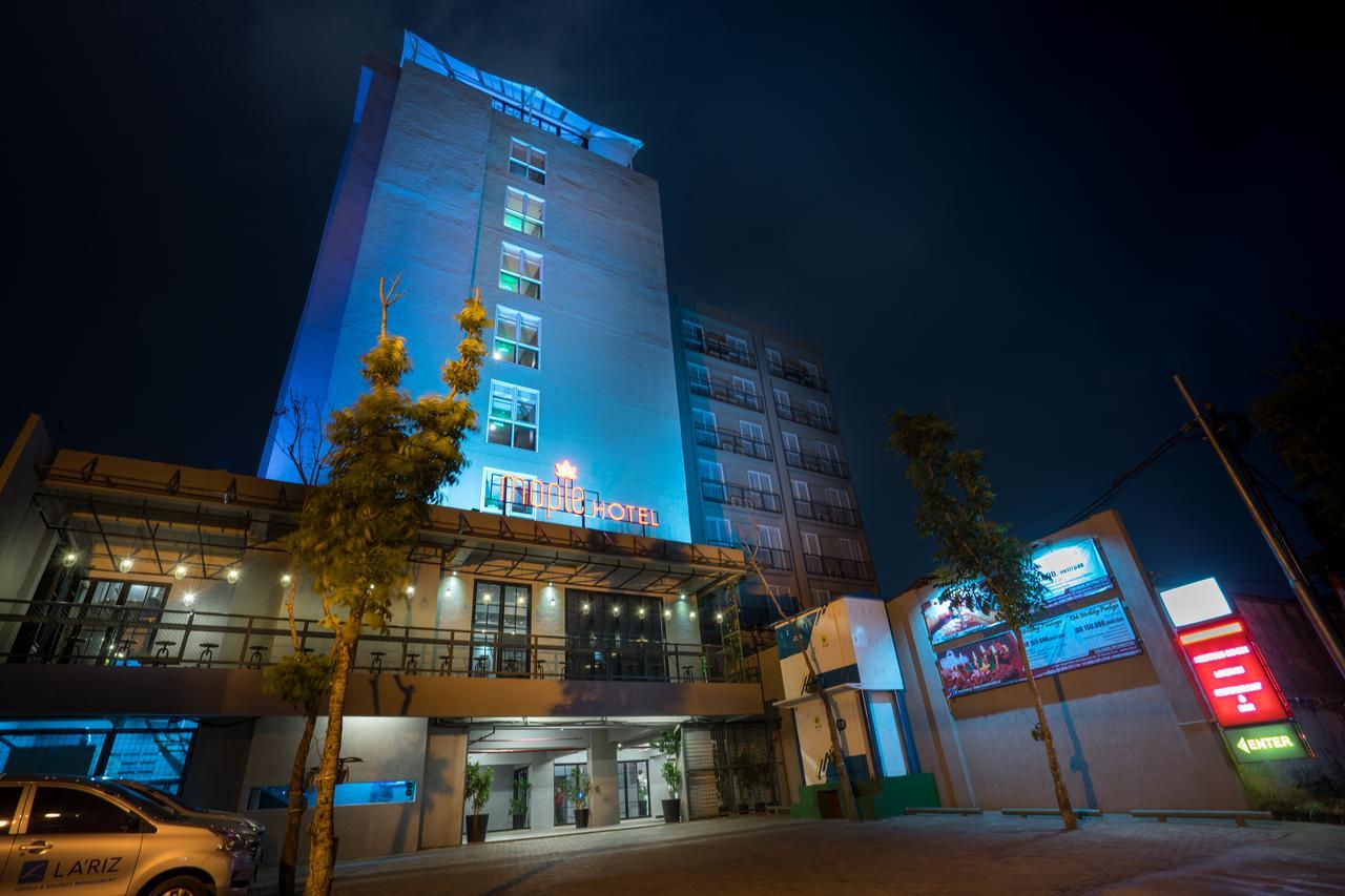Maple Hotel Grogol Jakarta Exteriér fotografie